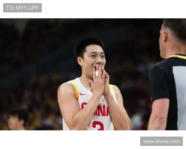 胡明轩三战后替补回归首节亮相强势复苏助力球队重拾比赛节奏状态 胡明轩三战后替补回归首节亮相强势复苏助力球队重拾比赛节奏状态